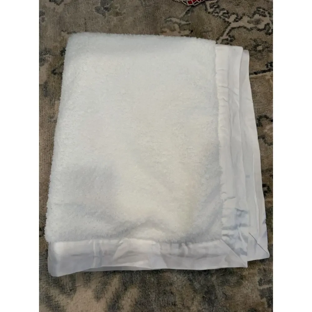 Little Giraffe Baby Blanket Cream Chenille Satin Trim 30 x 36 $79 MSRP NWT